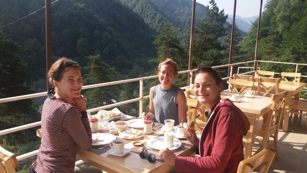 Guesthouse Gama In Khevsureti Roshka Екстериор снимка
